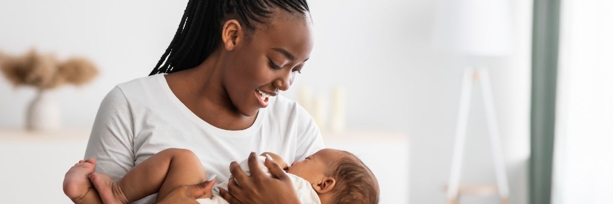 Os benefícios do cantar para bebês